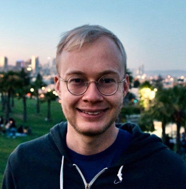 Lee Danilek's avatar